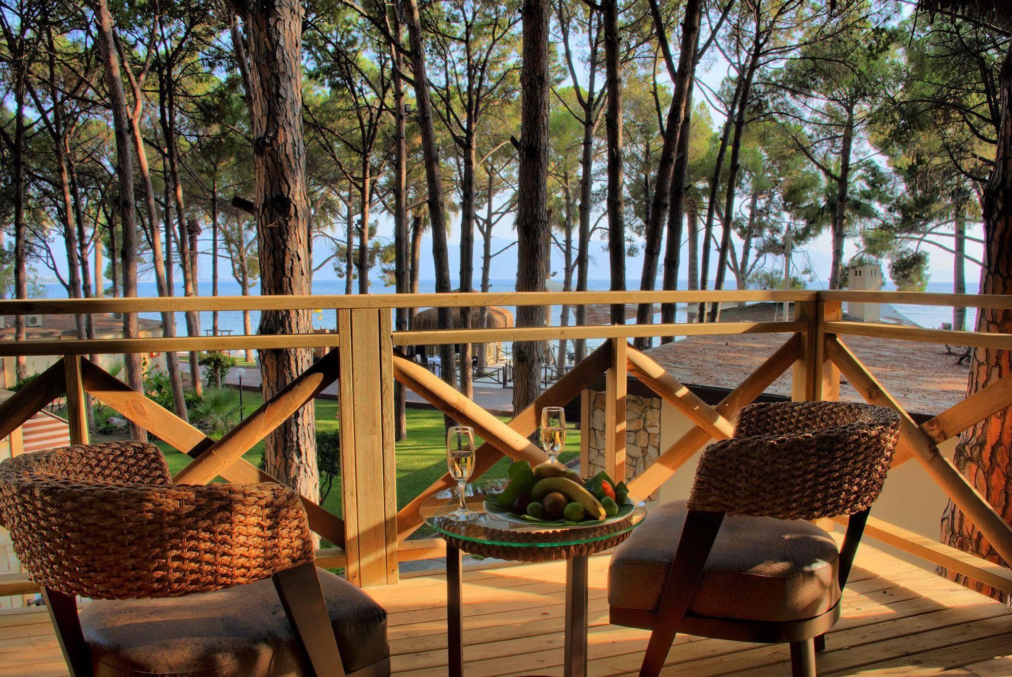 Omer Holiday Resort Кушадасы Экстерьер фото