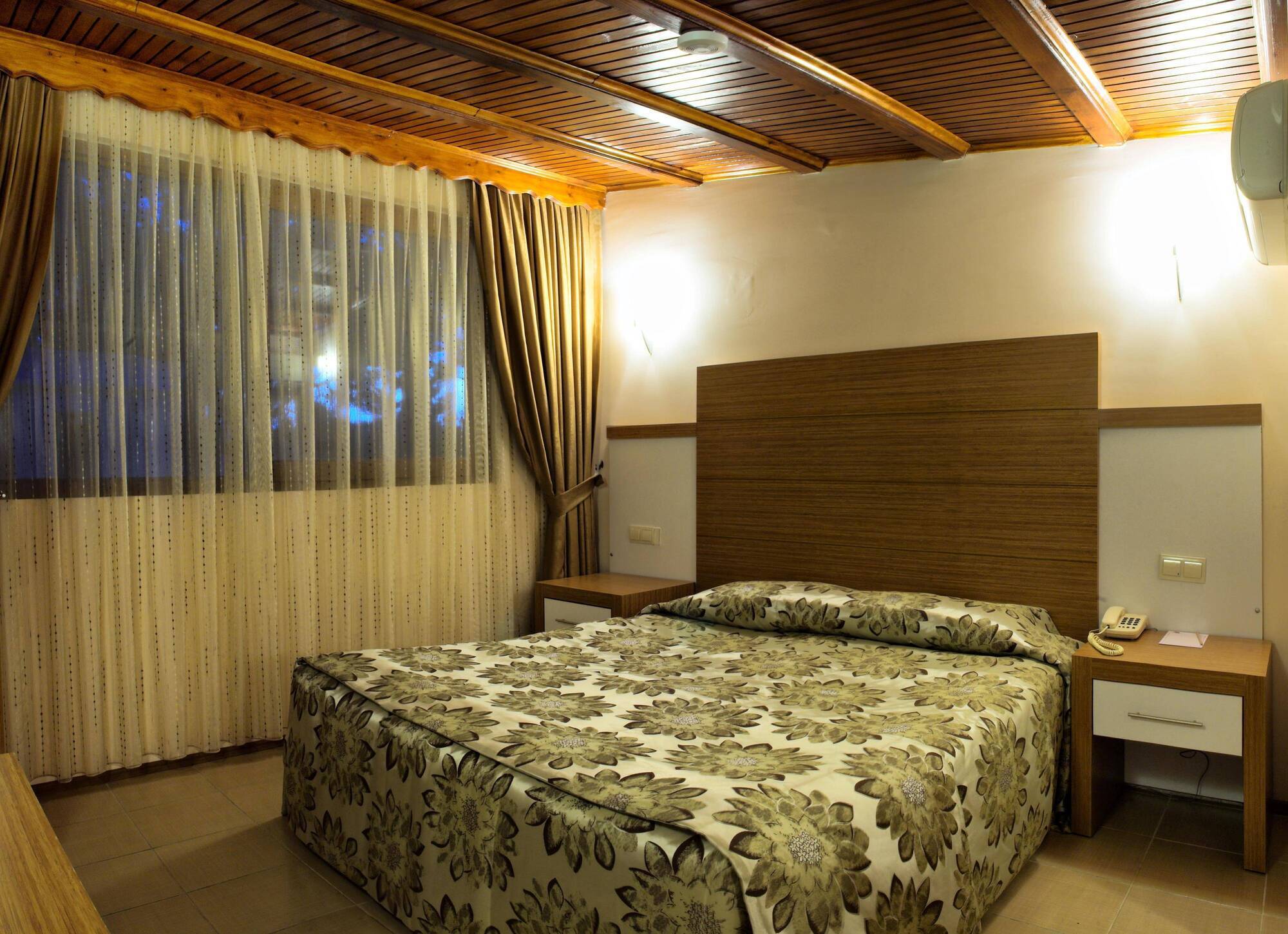 Omer Holiday Resort Кушадасы Экстерьер фото